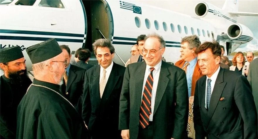falcon2.jpg