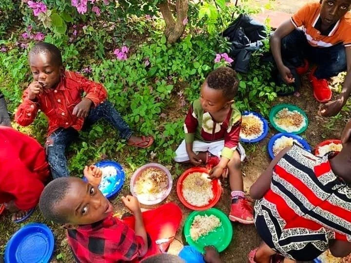 Στιγμιότυπο από αποστολή της Εθελοντικής Διακονίας Αστέγων στην Τανζανία