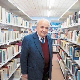 giorgos-xionidis-vivliothiki.jpg