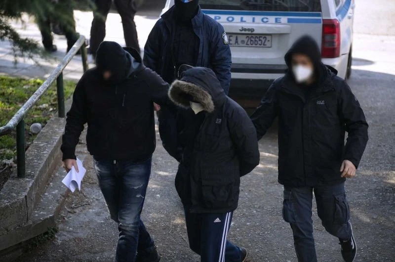 20xronos-dolofonia-alki-eixe-diafygei-stin-alvania.jpg