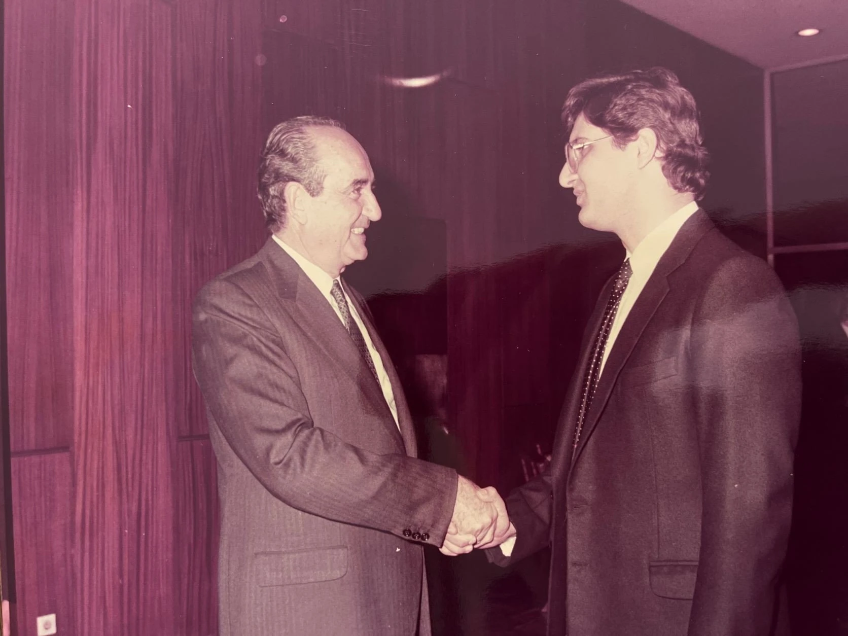 me-mitsotakis-sosti.jpeg
