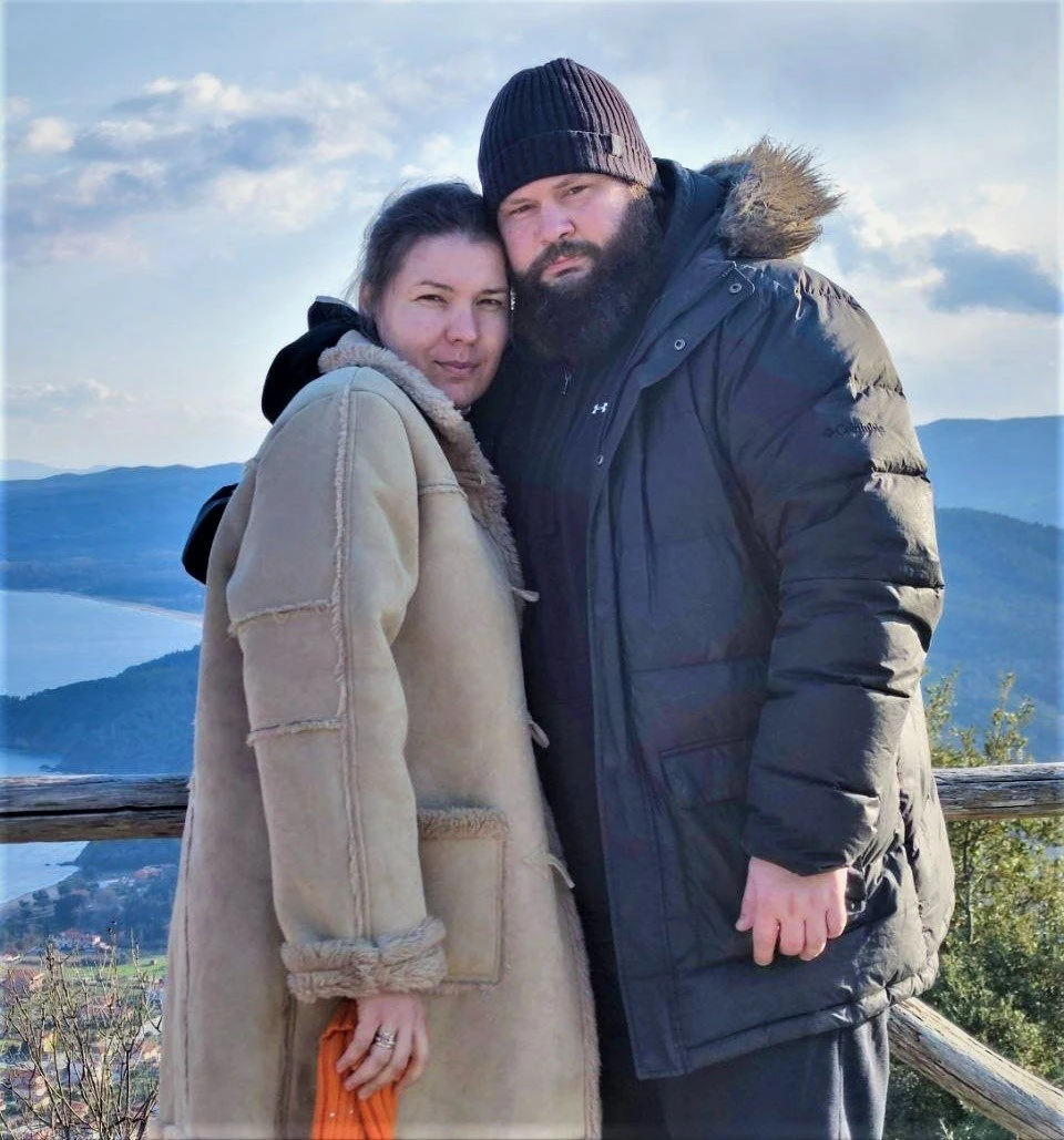 apo-to-kievo-sto-kaloxori-2.jpg
