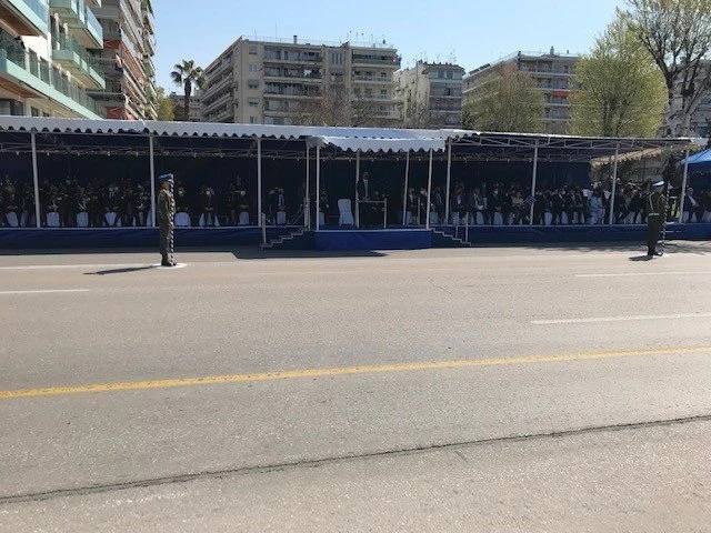 1-NeKf4.jpg