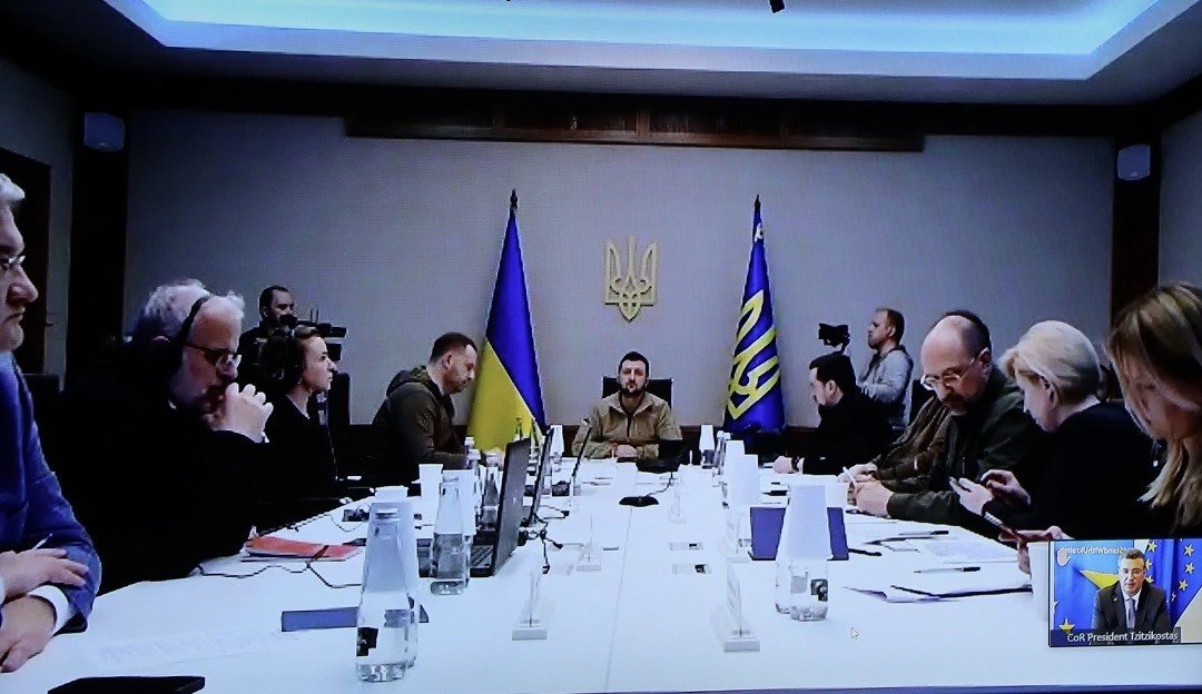 220429-dt-a-tzitzikostas-kai-v-zelenski-sizitisan-ghia-tis-ekselikseis-stin-oykrania-tin-anthropistiki-voitheia-kai-tin-anoikodomisi-tis-choras-foto-4.jpg