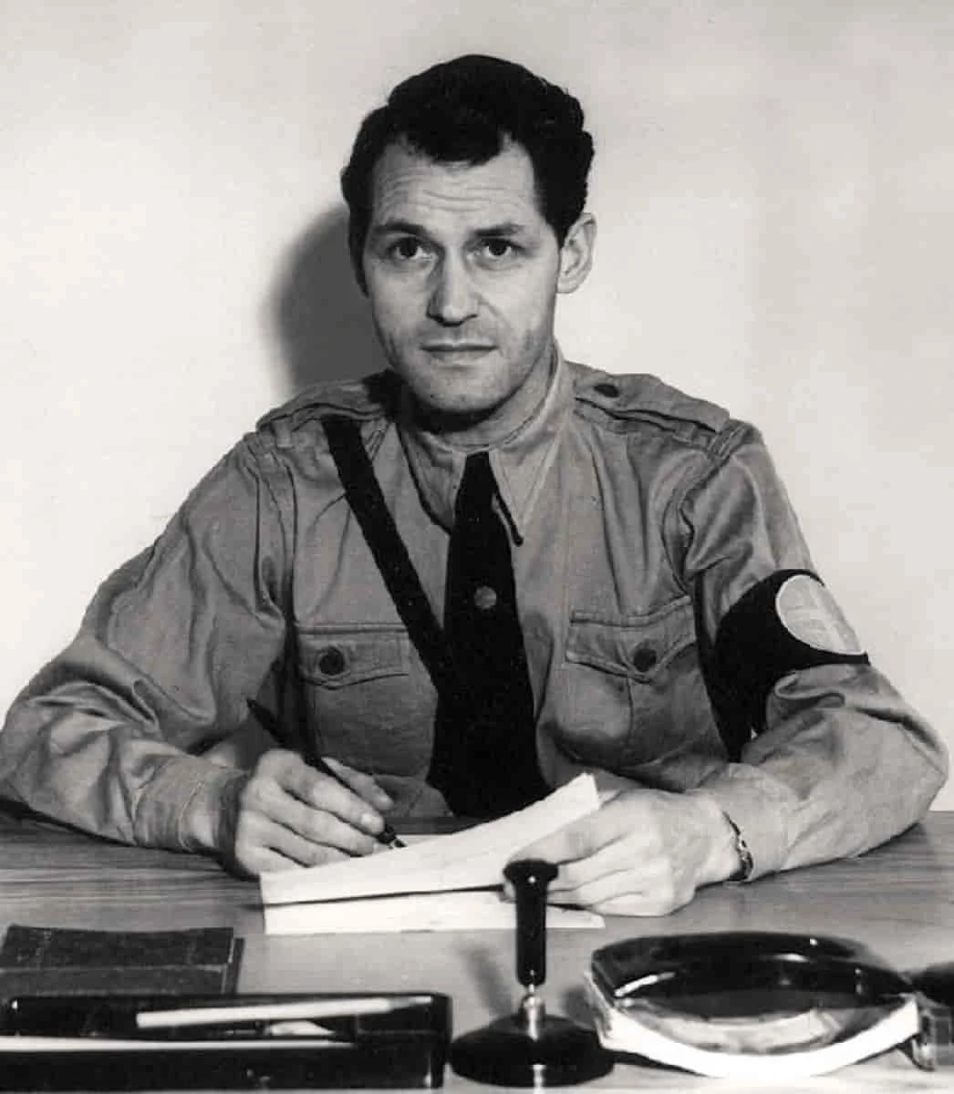 standard-compressed-charles-hoff.jpg