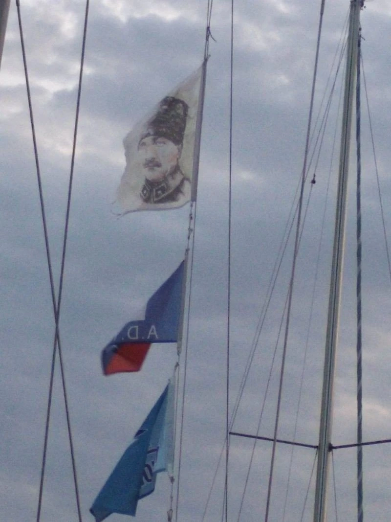 mitilini-skafos-simaia-kemal2.jpg
