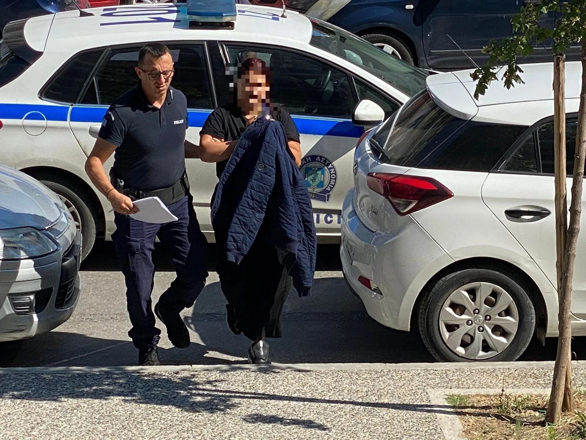 31xroni-maxairose-ton-andra-tis1.jpg