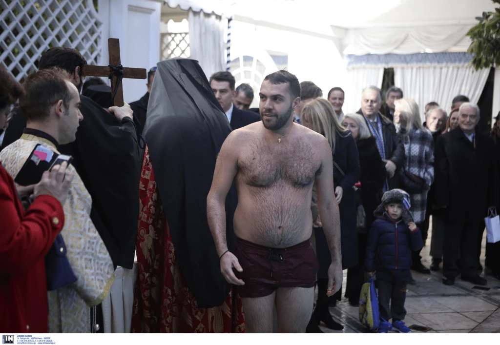 theofania-kolonaki-deksameni-2019.png