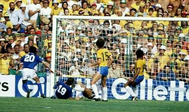 paolo-rossi-v-brazil-1982.jpg?v=0