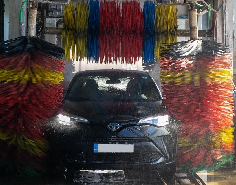 sakis-car-wash-5.jpg