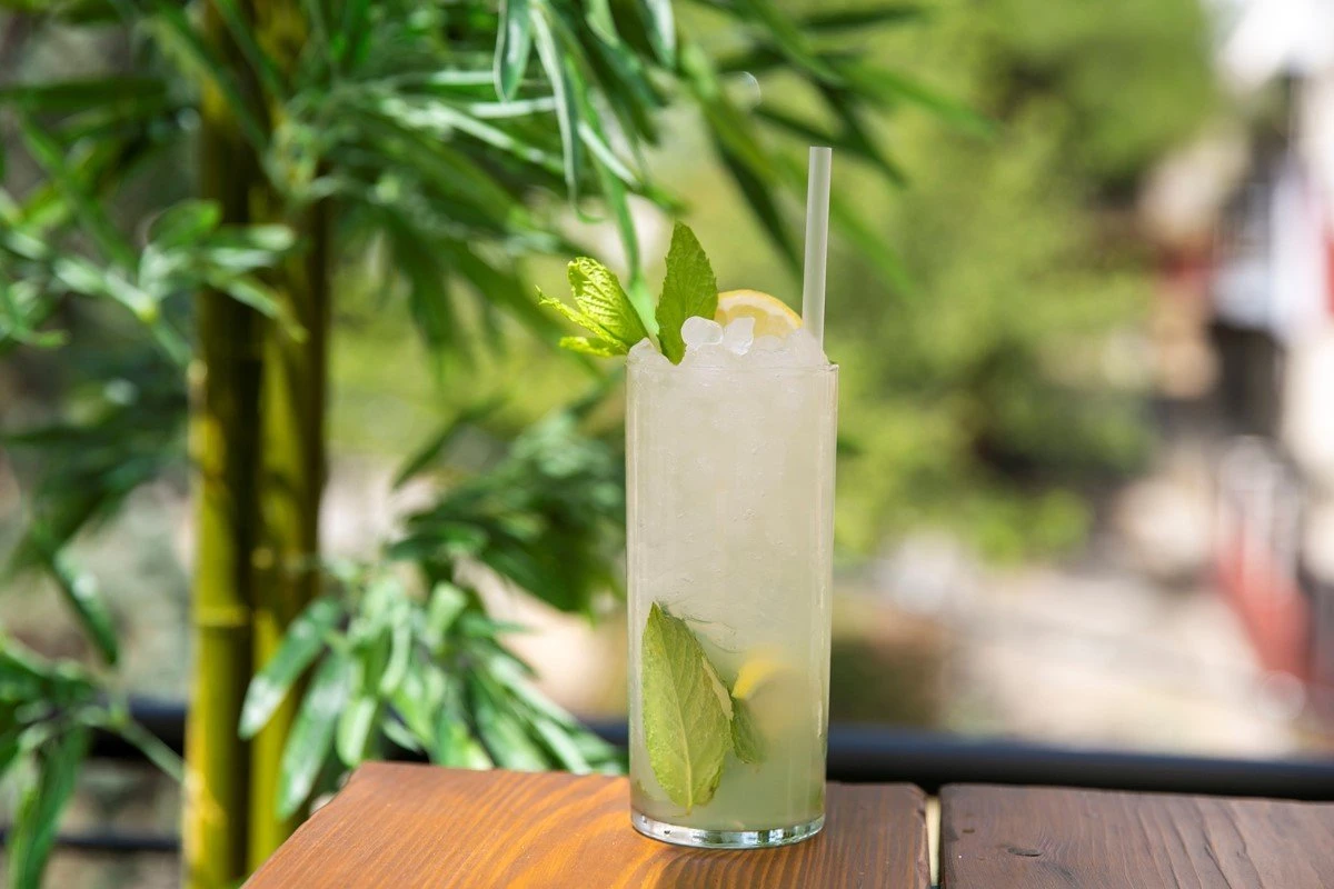 mansion-bar-13.jpg