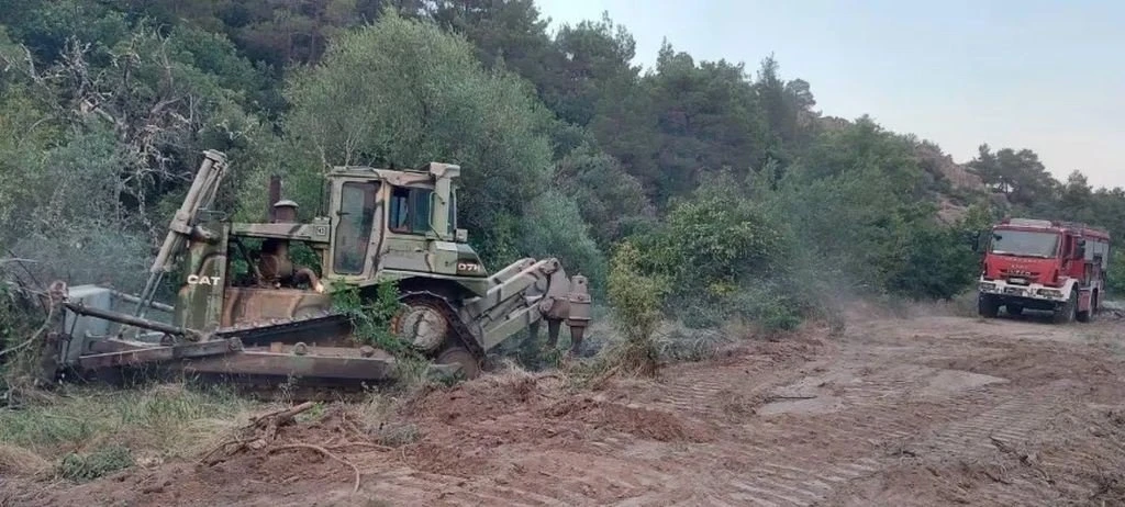 stratos-pyrosvestiki.jpg