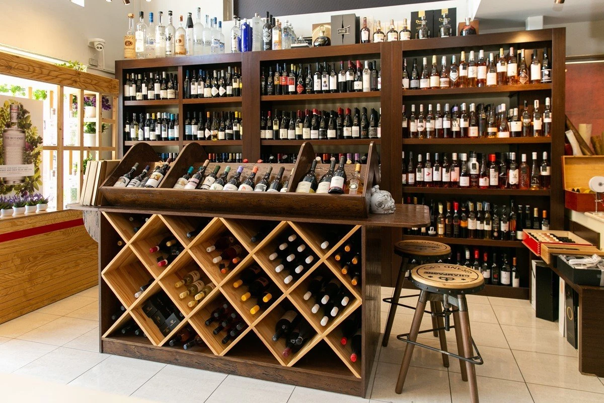 cava-abatzis-7.jpg