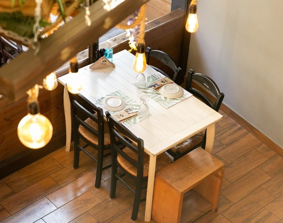 eatery7.jpg