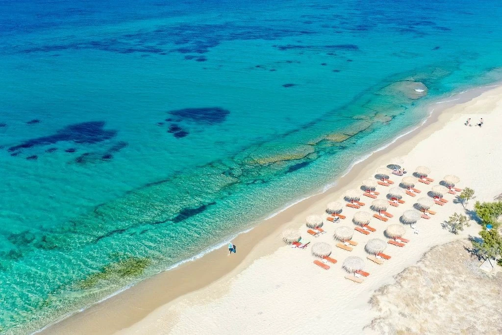 plaka-naxos-tourismos-paralia-thalassa-kyklades-nisi.jpg?v=0