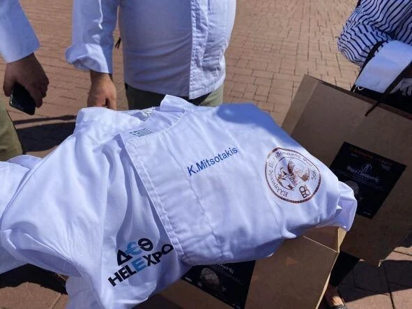 mitsotakis-qYlow.jpg