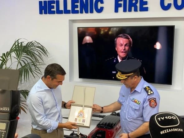 tsipras-periptera11.jpg