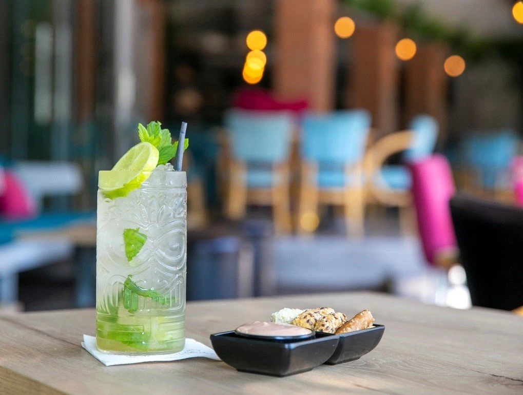 andre-cafe-bar12.jpg