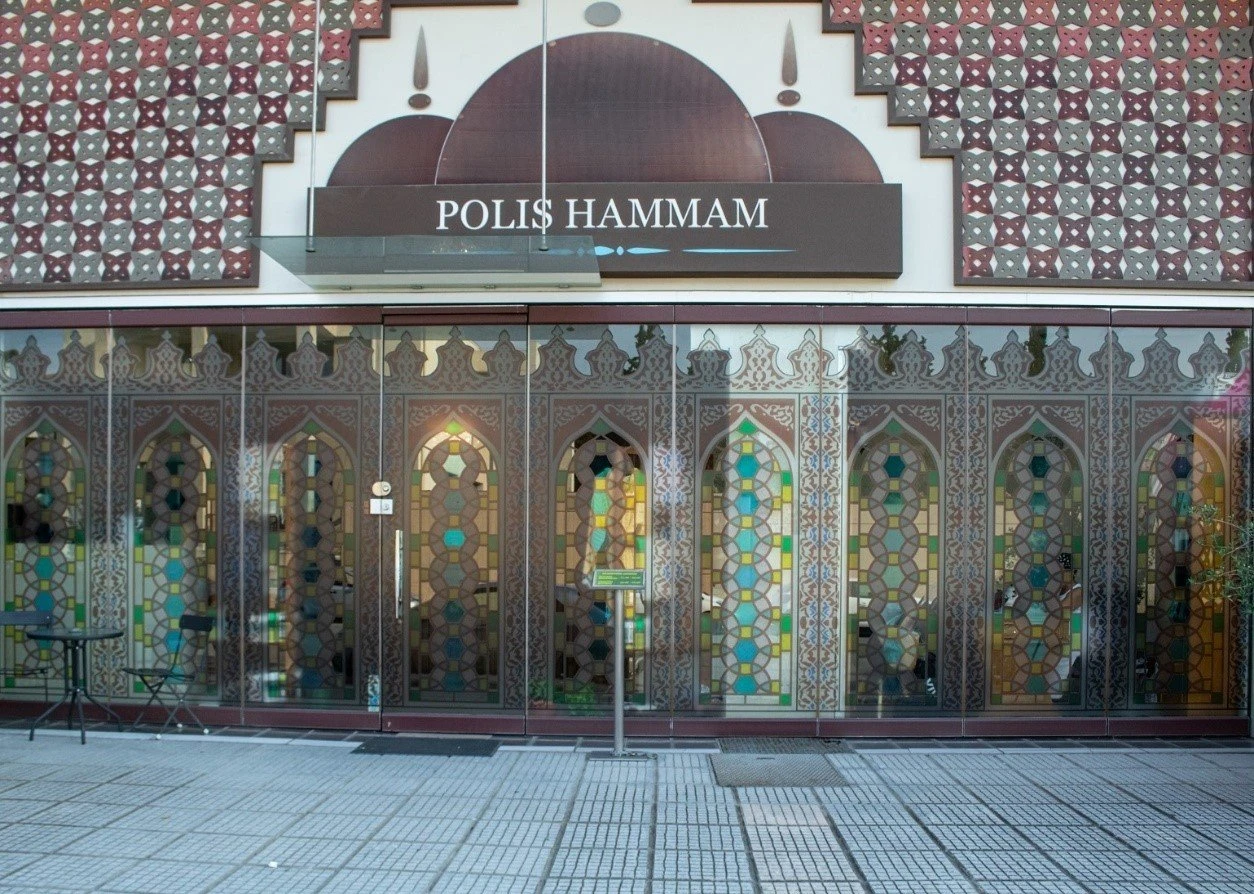 polis-hammam-2.jpg