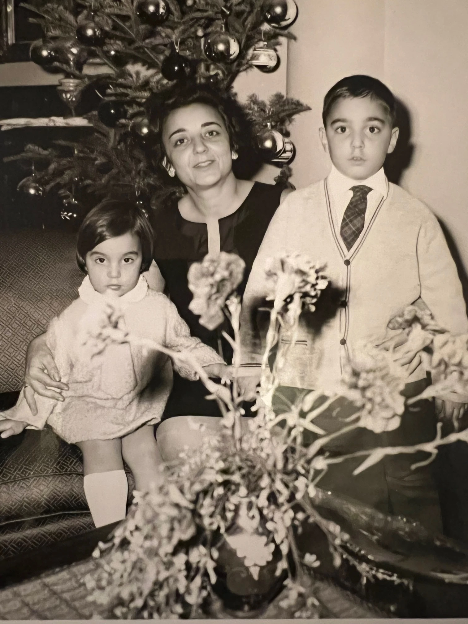 me-mama-kai-adelfo-christoughenna-1968.jpg
