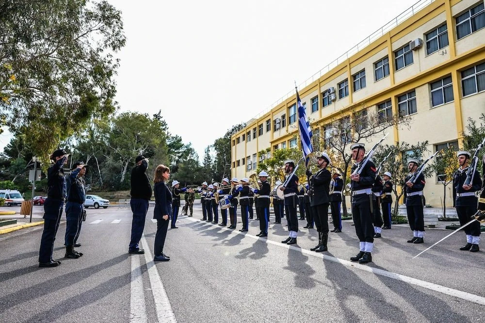 sakelaropoulou-papanikolis.jpg