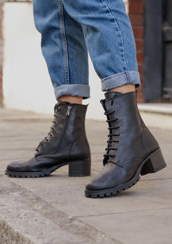 my-way-shoes11.jpg