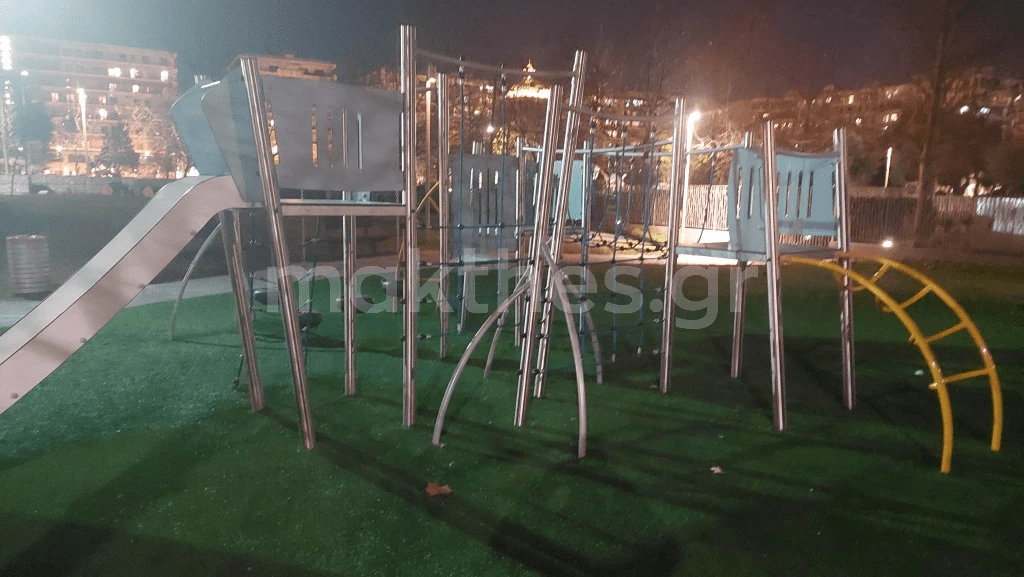 Η παιδική χαρά στο πάρκο Φωκά μετά την αναβάθμιση