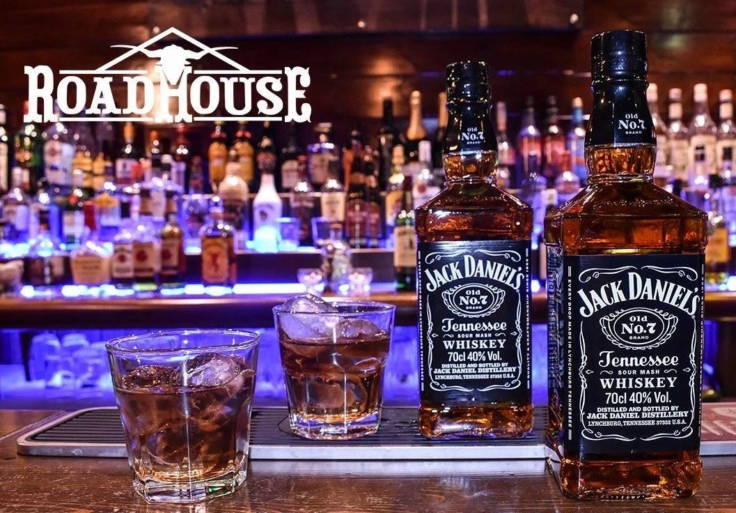 roadhouse9.jpg