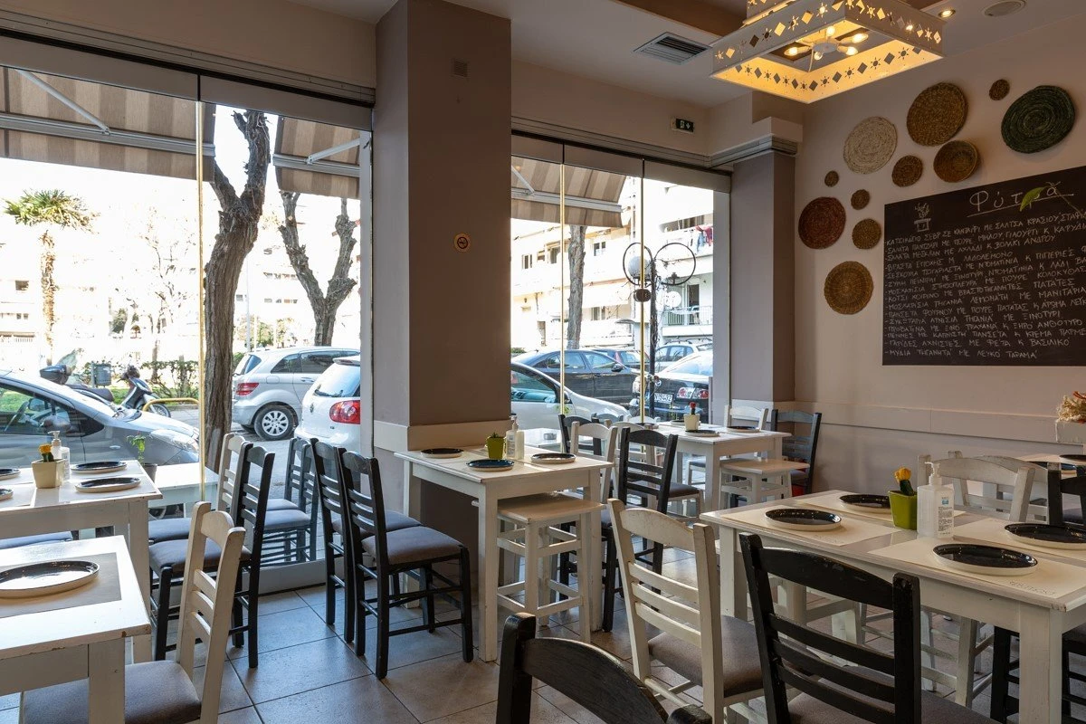 restaurant16.jpg