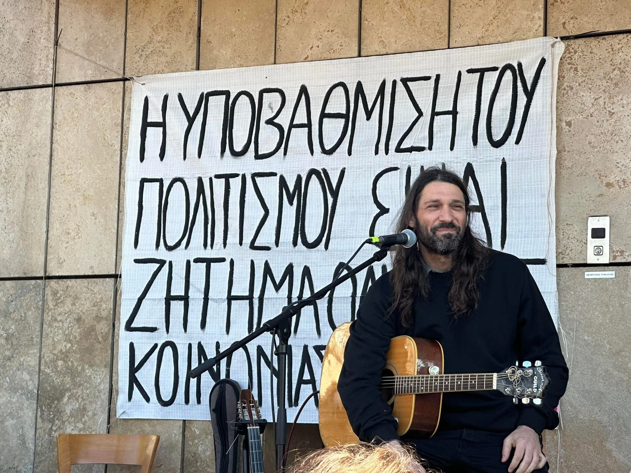 -GwLI4.jpg