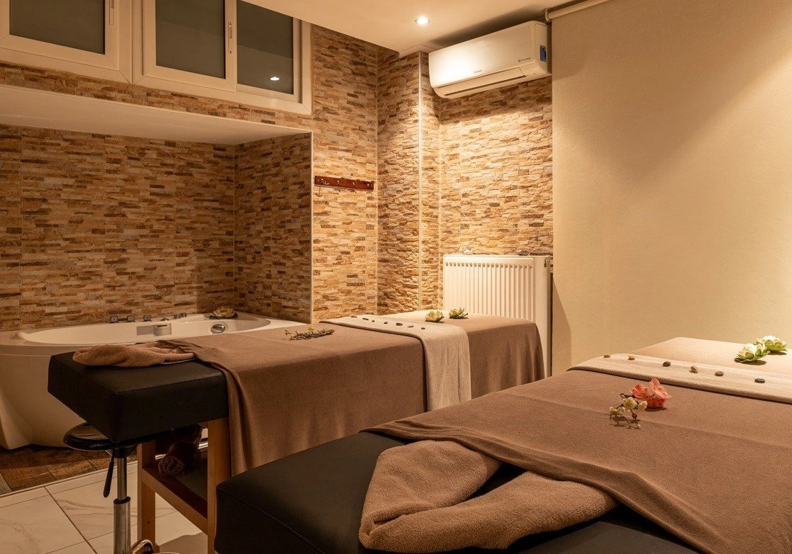 luxury-living-spa4.jpg