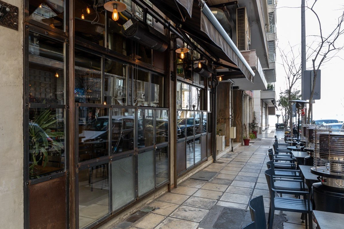 pantheon-bar14.jpg
