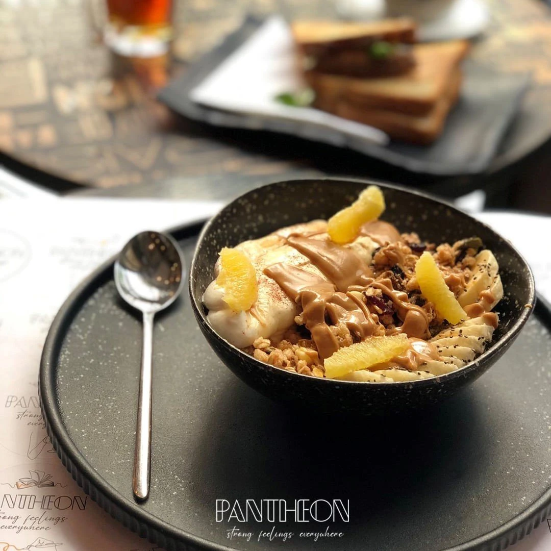 pantheon-bar9.jpg