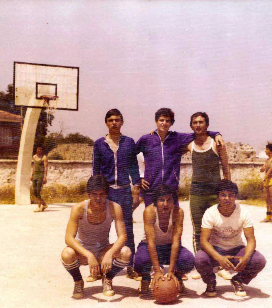 amanatidis-vlikioy-nighrita-omada-mpasket-orthios-protos-apo-deksia.jpg