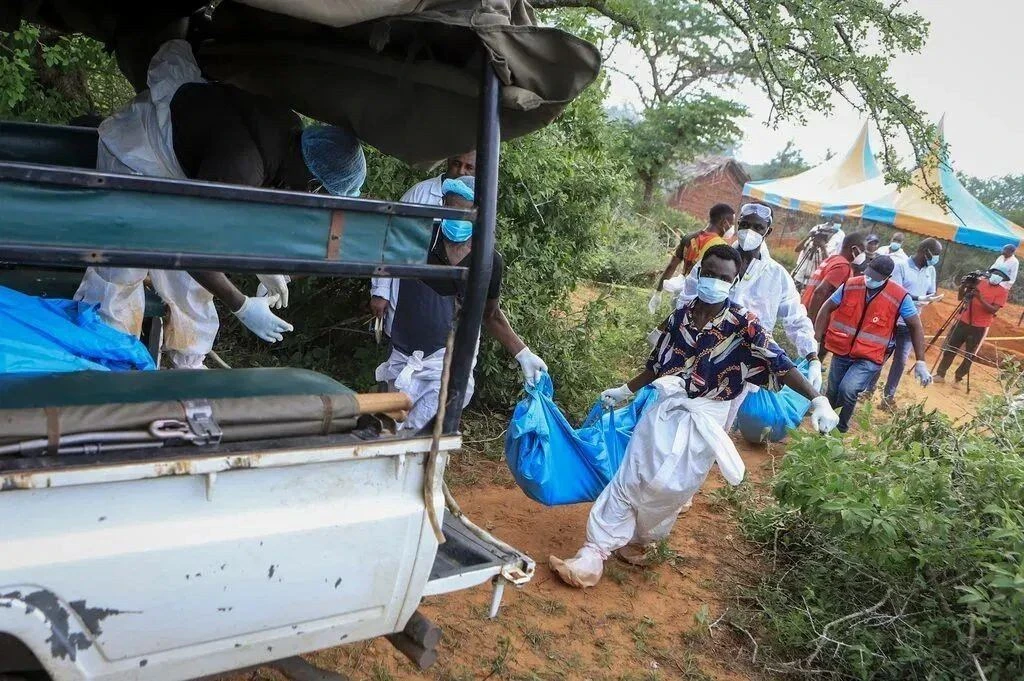kenya-airesi-nisteia-mexri-thanatou-dasos3.jpg