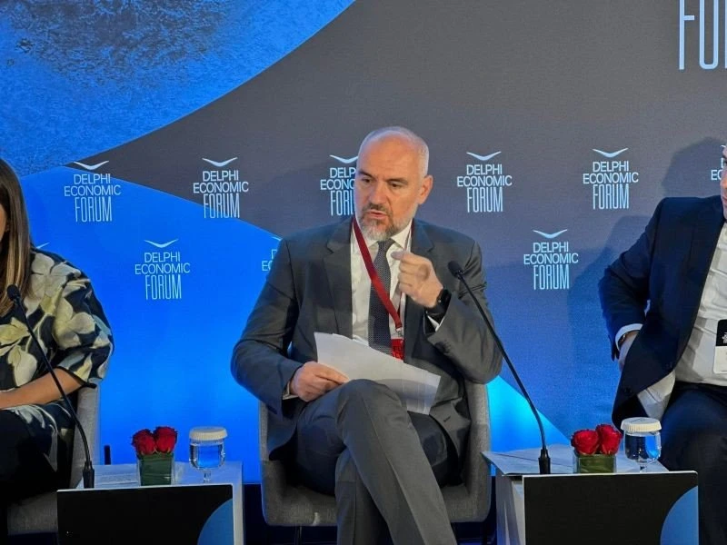 savvakis-delphi-economic-forum.jpg