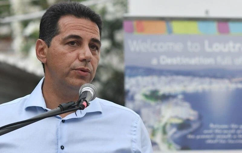 karavoulis.jpg