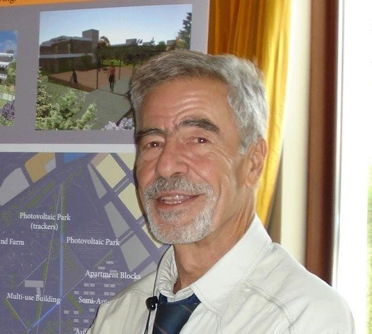 kosmopoulos.JPG