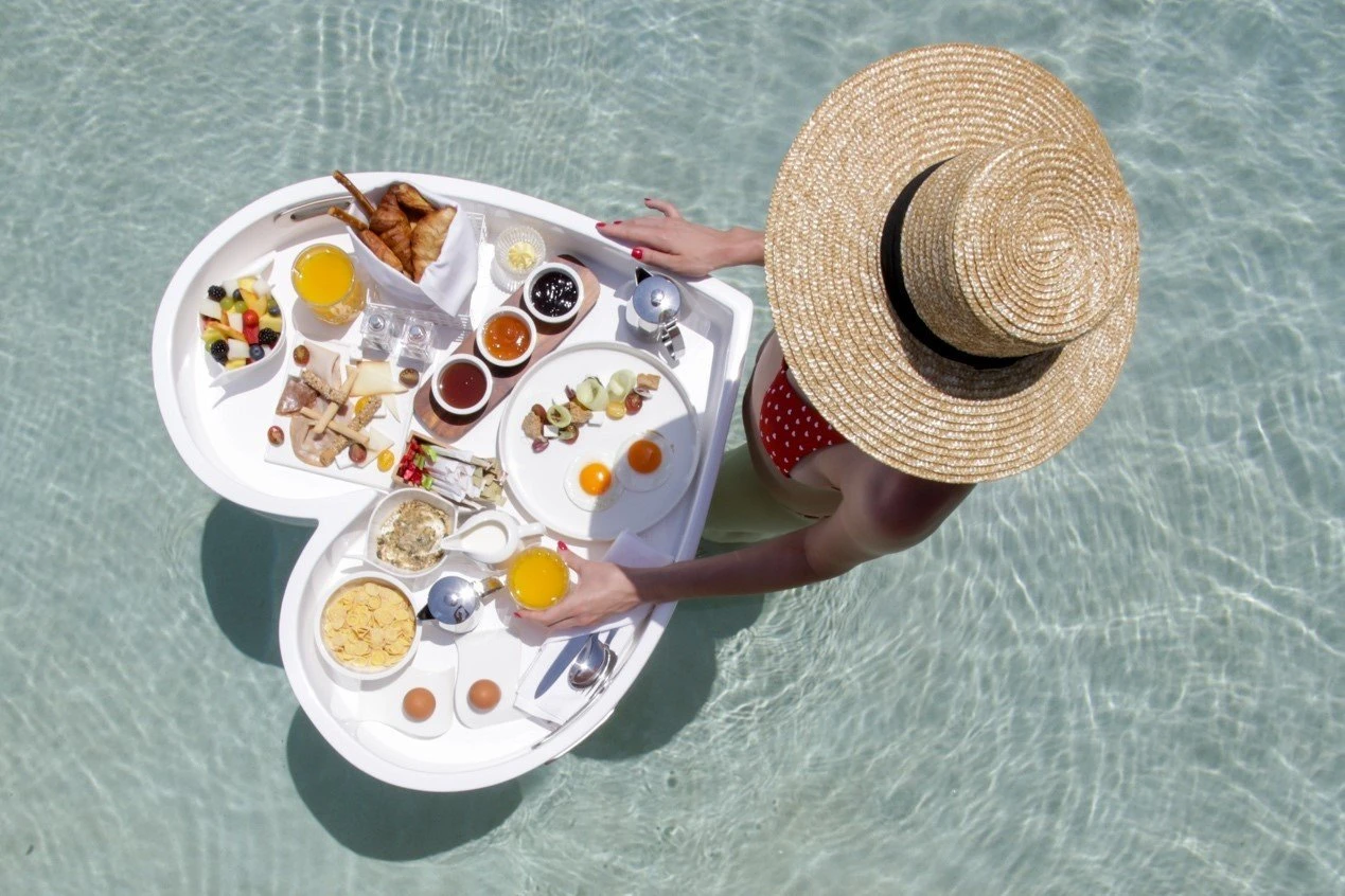 avaton-luxury-hotel-villas10.jpg