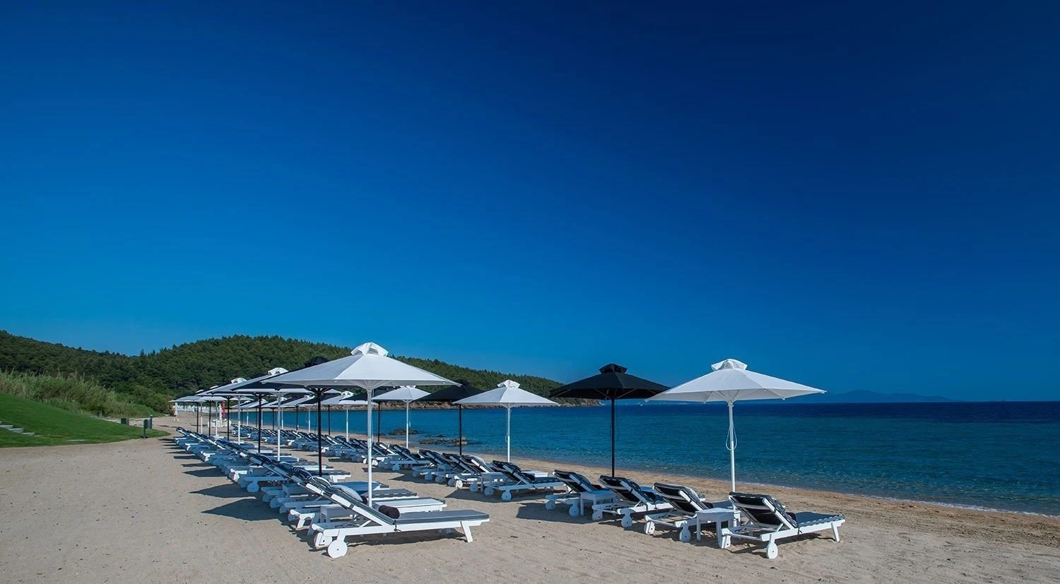 avaton-luxury-hotel-villas5.jpg