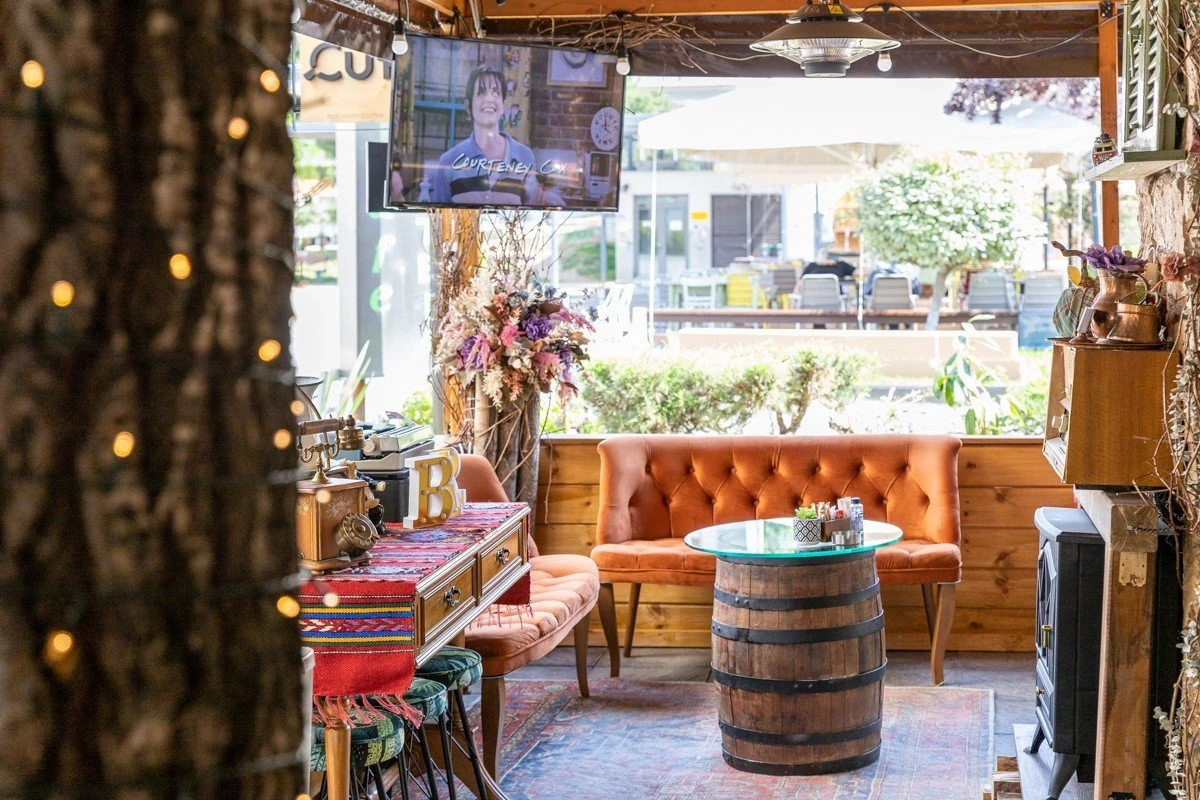 cafe-platia7.jpg