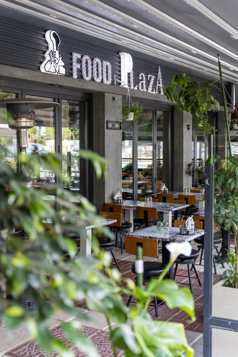 food-plaza18.jpg