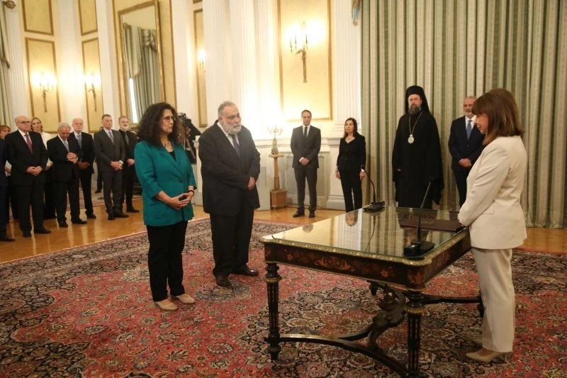 orkomosia-neoi-ypourgoi2.jpg