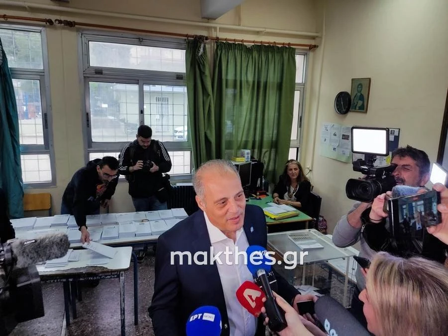 velopoulos2.jpg