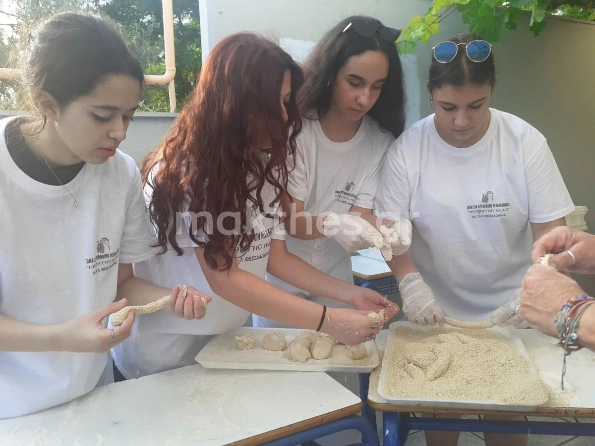 mathites-toumpa-zymonoun-koulouria-thessalonikis3.jpg