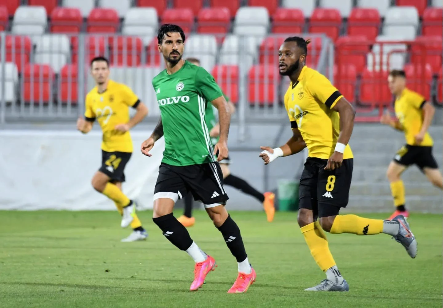 maccabi-haifa-aris5.jpg