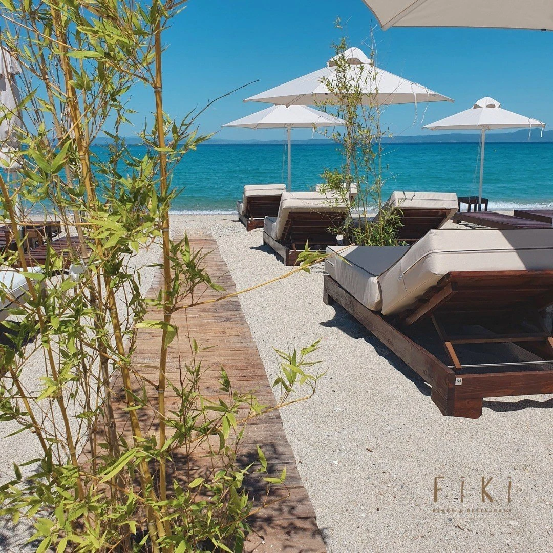 fiki-beach-bar-restaurant3.jpg