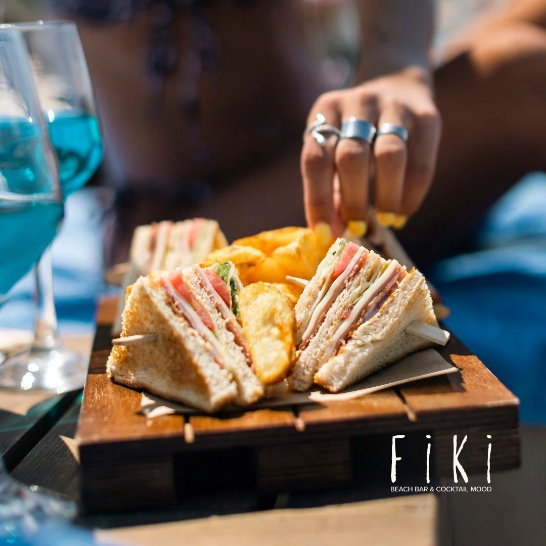 fiki-beach-bar-restaurant7.jpg