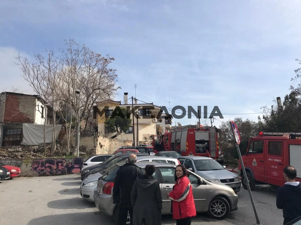 fotia-fwtia-ano-poli3-URSJh.jpg