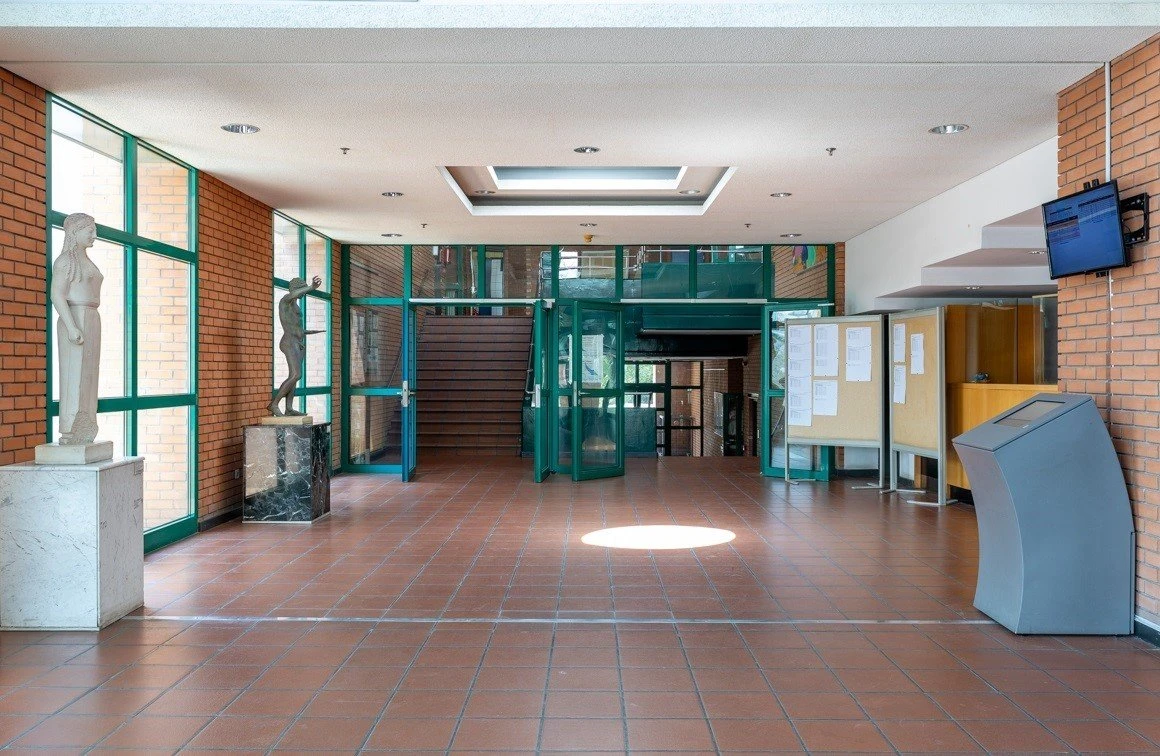 germaniki-scholi-13.jpg